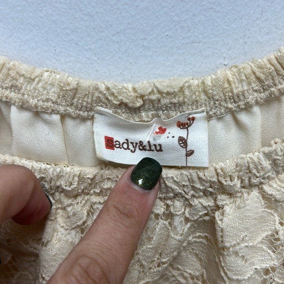 Sady & Lu Off the shoulder cream lace top - Picture 2 of 6